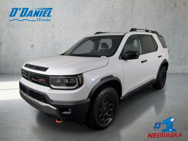 2026 Honda Passport TrailSport Blackout in Platinum White Pearl — front three-quarter view