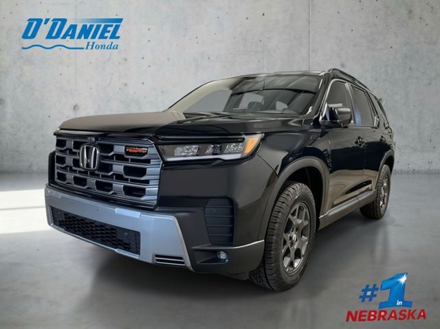 2026 Honda Pilot TrailSport in Crystal Black Pearl — front three-quarter view